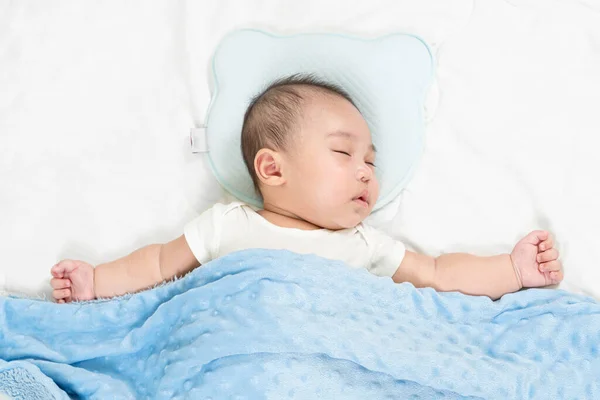 Bebé Dormido Retrato Selectivo Del Foco Del Recién Nacido Encantador — Foto de Stock