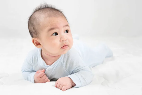 Träna Magen Tid Porträtt Bedårande Ung Asiatisk Nyfödd Liten Pojke — Stockfoto