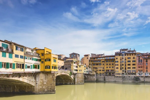 Ponte Vecchio Arno Nehri, Floransa — Stok fotoğraf