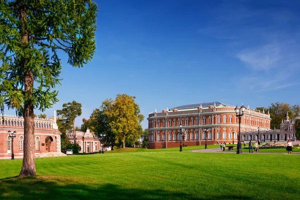 Groene stadspark Tsaritsyno in Moskou — Stockfoto