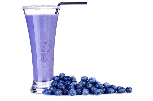 Köstlicher Blaubeer-Smoothie mit frischen Beeren — Stockfoto