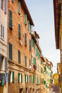 Sienna küçük sokak