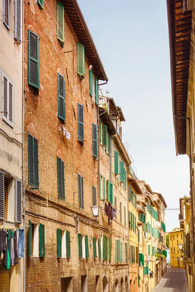 Sienna küçük sokak