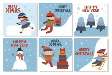 Çocukların kış aktivitesi kartpostal koleksiyonu. Erkekler ve kızlar haydutculuk oynuyor, kızak kayıyor, kardan adam yapıyor, kar topu oynuyor ve kayak yapıyor. Yılbaşı posterleri, afiş vektör seti.