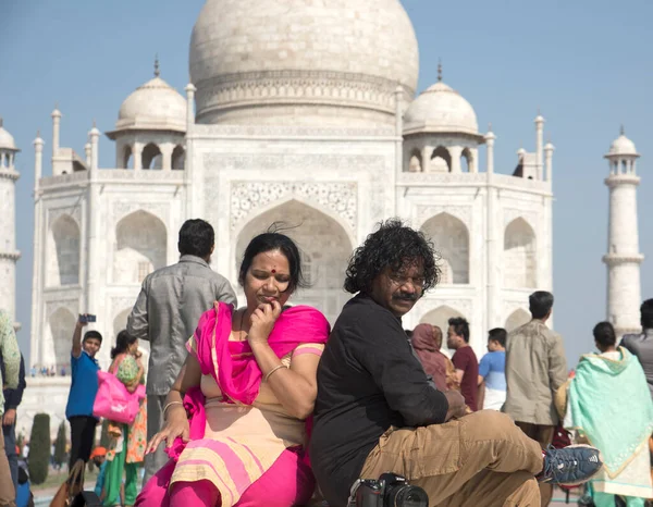 Agra India February 2018 인도와 타지마할을 방문하는 관광객 타지마할은 아그라에 — 스톡 사진