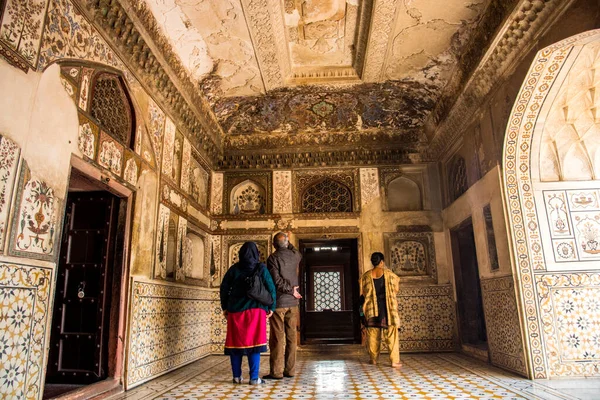 Agra India 2018 Február Ismeretlen Turista Látogatás Tmad Daulah Sírjánál — Stock Fotó