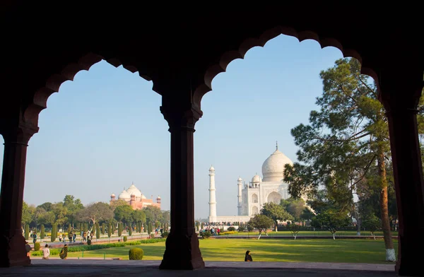 View Taj Mahal Unesco World Heritage Site Agra India 泰姬陵是全球流行的爱情象征 — 图库照片