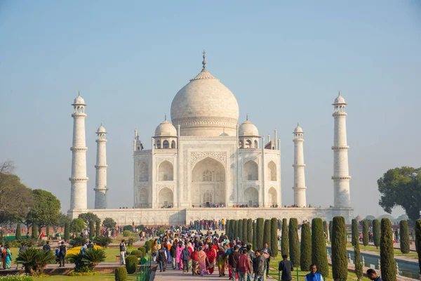 Agra Indie Února 2018 Turisté Indie Celého Světa Navštíví Taj — Stock fotografie