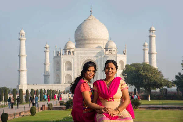 Indická Matka Dcera Před Mugal Památník Taj Mahal Sedm Div — Stock fotografie