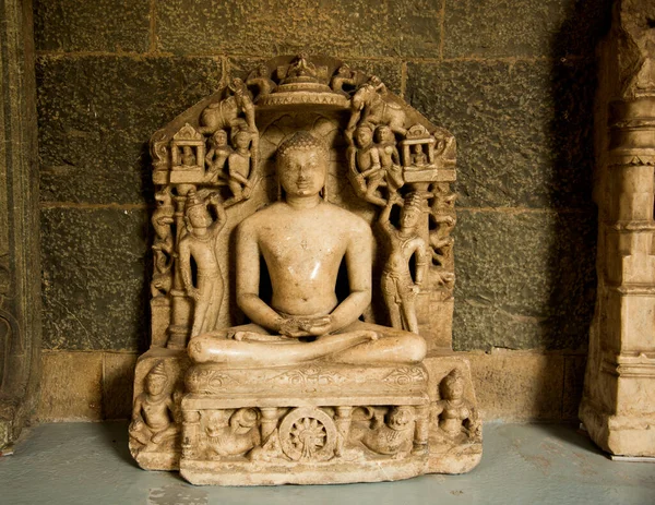 Eine Alte Indische Skulptur Des Hindu Gottes Und Der Stein — Stockfoto