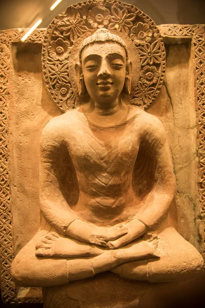 Una Antigua Escultura India Del Dios Diosa Hindú Tallada Piedra —  Fotos de Stock