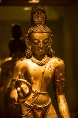 Hint Hint tanrısı ve tanrıçasının antik metal heykeli.