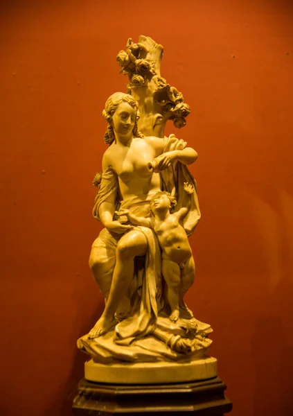 印度古代的一种神像 由印度教的神像和女神雕刻在石头上 — 图库照片