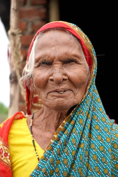 Indische Landfrau Dorf — Stockfoto