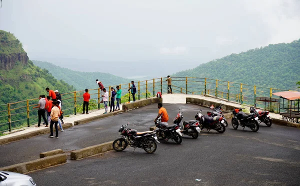 Chikhaldara Maharashtra Índia Junho 2020 Visita Turística Não Identificada Desfrute — Fotografia de Stock