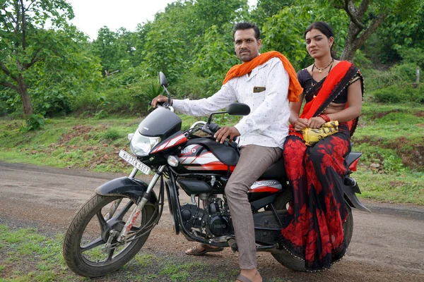 Chikhaldara Maharashtra Índia Junho 2020 Retrato Pessoas Rurais Indianas Felizes — Fotografia de Stock