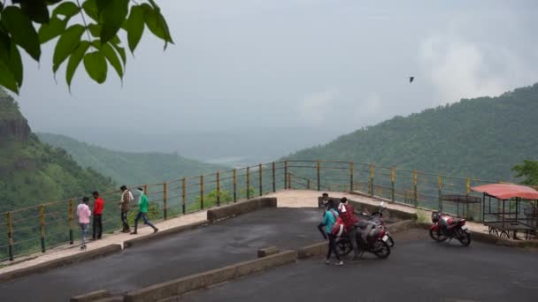 Hikhaldara Maharashtra Índia Novembro 2016 Visita Turística Não Identificada Desfrutar — Vídeo de Stock