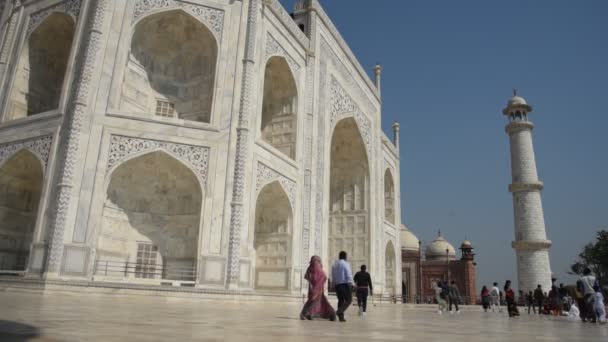 Agra India February 2018 Туристы Индии Мира Посещают Тадж Махал — стоковое видео