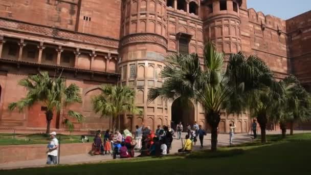 Agra India February 2018 Tourists Red Fort Agra Fort Very — Stock Video