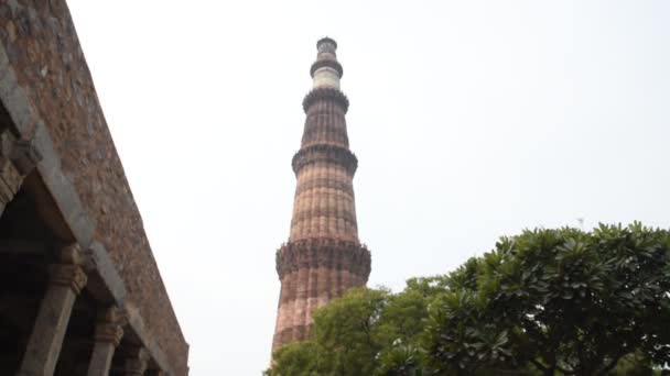 Qutub Minar Qutub Minar World Tallest Minaret Height Its Unesco — Stock Video