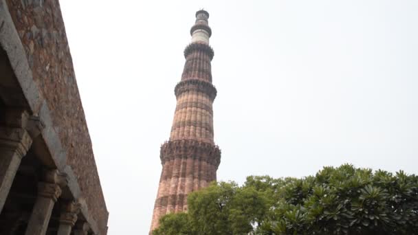 Qutub Minar Qutub Minar World Tallest Minaret Height Its Unesco — Stock Video