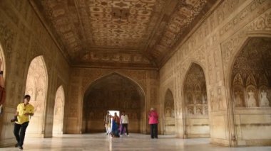 AGRA, Hindistan 15 Şubat 2018: Agra 'daki Kızıl Kale, UNESCO Dünya Mirası sahası, Uttar Pradesh, Hindistan.