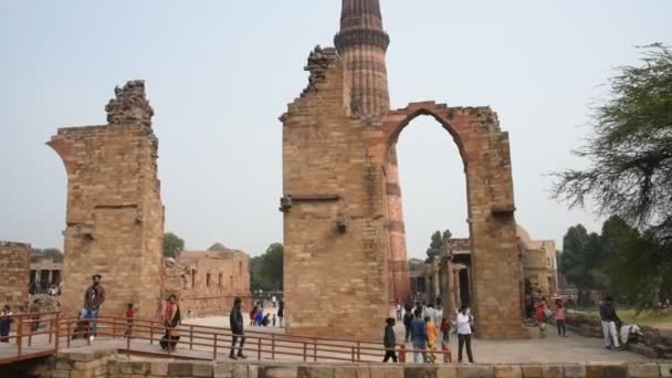 Agra India Februari 2018 Toeristen Het Rode Fort Bij Agra — Stockvideo