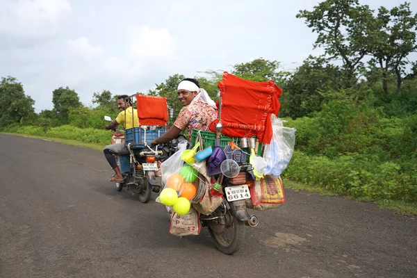 Amravati Maharashtra India September 2020 Vendor Traveling Bike Selling Various — 스톡 사진