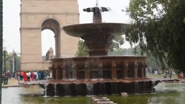 Delhi Índia Janeiro 2018 Turista Índia Gate Portão Índia Memorial — Vídeo de Stock