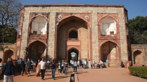 Delhi India February 2018 Tourists Visit Humayun Tomb Humayun Tomb — Stockvideo