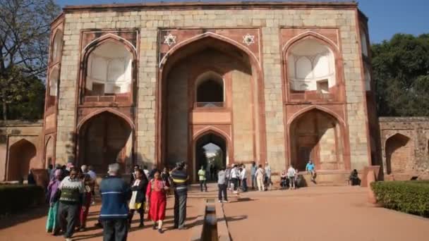 Delhi India February 2018 Wisatawan Mengunjungi Makam Humayun Makam Humayun — Stok Video