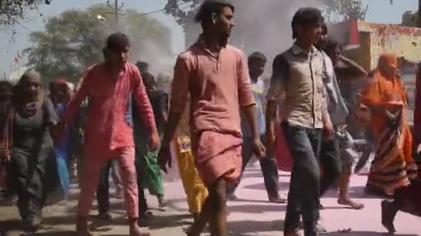 Vrindavan Inde Mars 2017 Pèlerins Habitants Promènent Dans Ville Pendant — Video