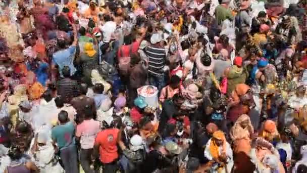 Vrindavan Índia Março 2017 Uma Viúva Indiana Celebrando Holi Festival — Vídeo de Stock