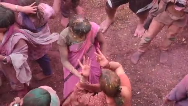 Vrindavan India March 2017 Seorang Janda India Merayakan Holi Festival — Stok Video
