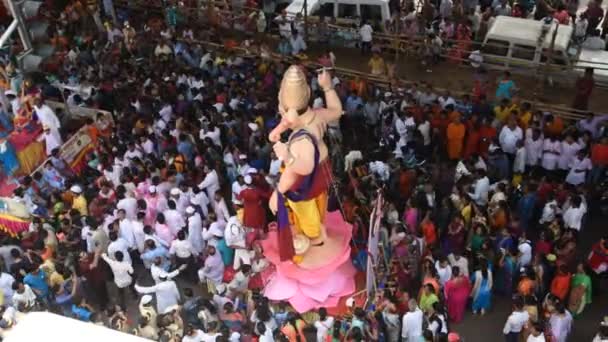 Mumbai Inde Septembre 2018 Des Milliers Dévots Saluent Seigneur Ganesha — Video