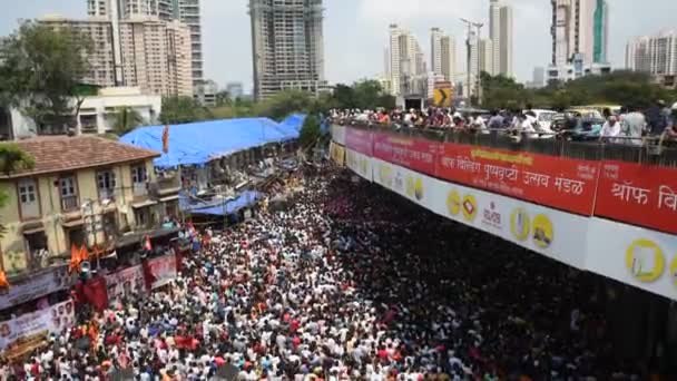 Mumbai India Septiembre 2018 Miles Devotos Reúnen Para Reunirse Camino — Vídeos de Stock