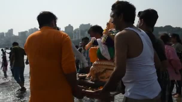 Mumbai Indien September 2018 Ganesha Idol Wird Zum Untertauchen Ins — Stockvideo