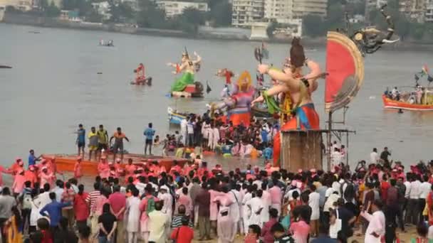 Mumbai India Septiembre 2018 Ídolo Ganesha Lleva Mar Para Inmersión — Vídeo de stock