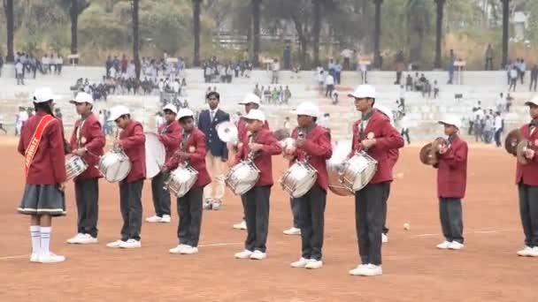 2017年1月26日 在印度共和国日当天在尼赫鲁Jawaharlal体育场举行游行 — 图库视频影像