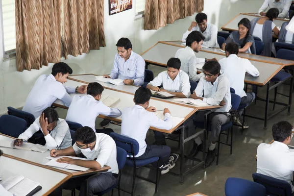 Amravati Maharashtra Índia Abril 2016 Grupo Não Identificado Jovens Estudantes — Fotografia de Stock