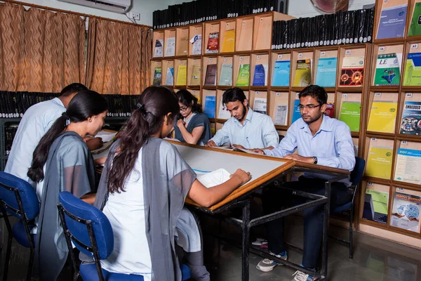 Amravati Maharashtra Inde Avril 2016 Groupe Non Identifié Jeunes Étudiants — Photo