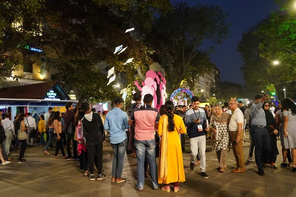Mumbai India Febrero 2020 Gente Visita Disfruta Del Kala Ghoda — Foto de Stock