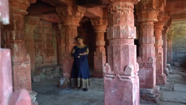 Woman Ancient Temple India — Stock Video