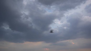 Doğa Ortamı, Kara Dev Bulutlar, Gökyüzü Kara Fırtınalı Bulutlar, Fırtına Bulutları.