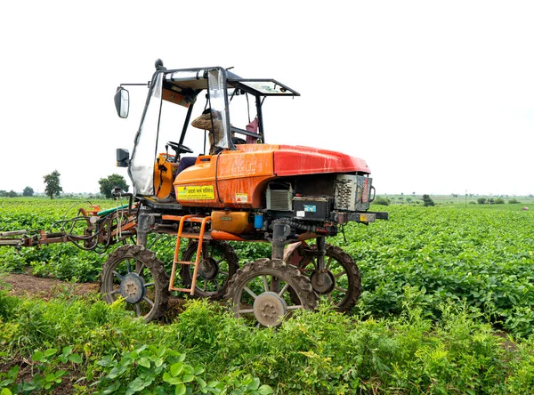 Akola Maharashtra India Agosto 2021 Agricultor Indio Trabajando Campo —  Fotos de Stock