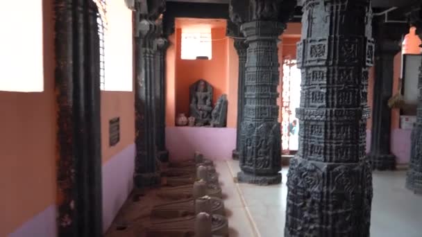 Пустой Интерьер Индийского Храма Пленка — стоковое видео