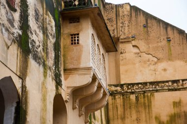 Amer Kalesi, Jaipur 'un mimarisi, Hindistan ve UNESCO' nun Dünya Mirası Alanının başlıca turistik merkezlerinden biri..