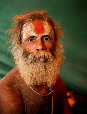 NASHIK, INDIA, 27 Ağustos 2015: Kumbh Mela 'daki kutsal adam Hindu sadhu' nun portresi