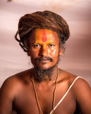 NASHIK, INDIA, 27 Ağustos 2015: Kumbh Mela 'daki kutsal adam Hindu sadhu' nun portresi