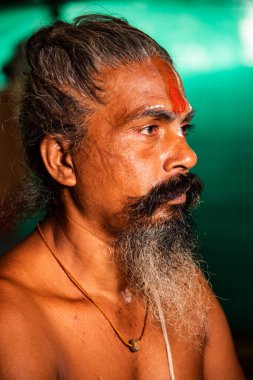 NASHIK, INDIA, 27 Ağustos 2015: Kumbh Mela 'daki kutsal adam Hindu sadhu' nun portresi